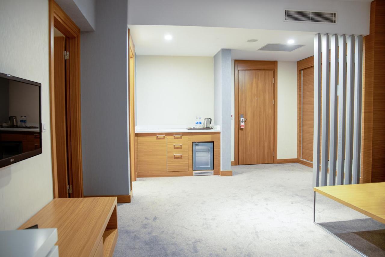 Ramada Plaza By Wyndham Istanbul Asia Airport Kocaeli Exterior foto